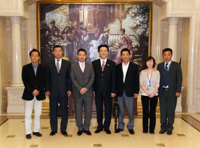 集團總裁唐慶余接待日本關門海株式會社