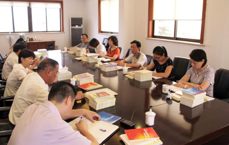 2013年8月22日集團黨委召開黨支部書記會